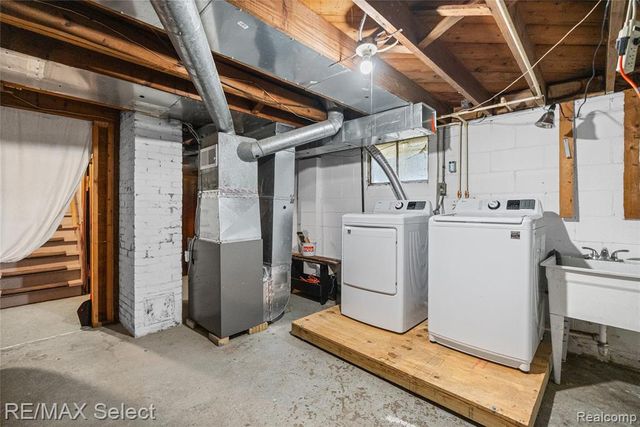 1519 Lincoln Avenue, Flint, MI 48507