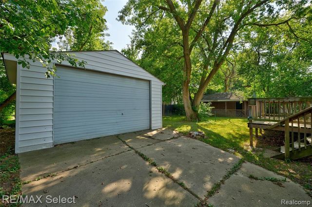 1519 Lincoln Avenue, Flint, MI 48507