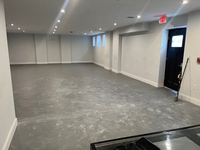 2 Neponset Ave C-2, Boston, MA 02122