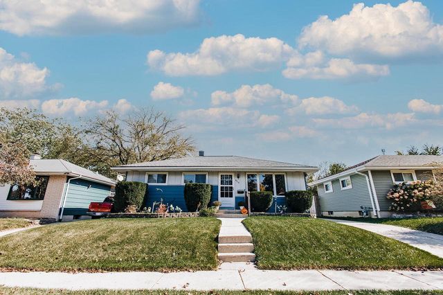 6716 S 19th STREET, Milwaukee, WI 53221