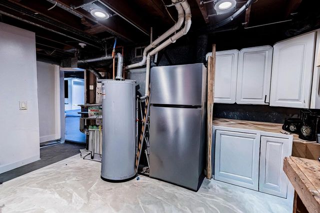 6716 S 19th STREET, Milwaukee, WI 53221