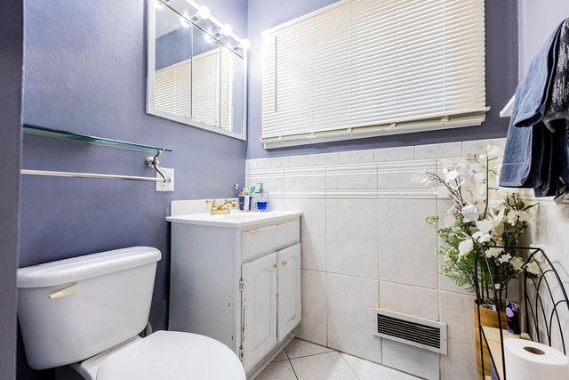 6716 S 19th STREET, Milwaukee, WI 53221