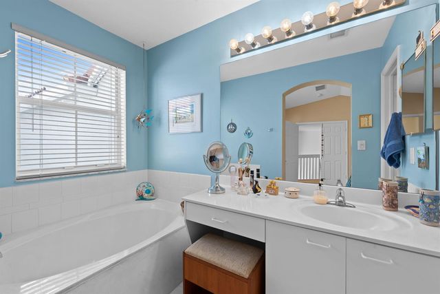 931 Lemonwood Court, Hollywood, FL 33019