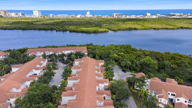 931 Lemonwood Court, Hollywood, FL 33019