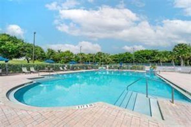 931 Lemonwood Court, Hollywood, FL 33019