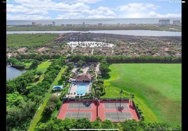 931 Lemonwood Court, Hollywood, FL 33019