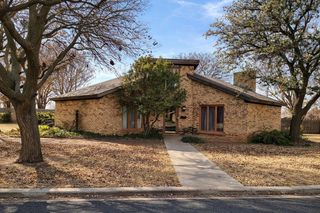 1423 Cherry Blossom Drive, Littlefield, TX 79339