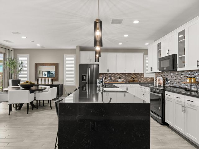 73340 Warhol Lane, Palm Desert, CA 92211