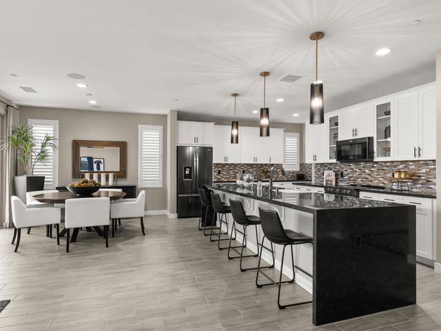 73340 Warhol Lane, Palm Desert, CA 92211