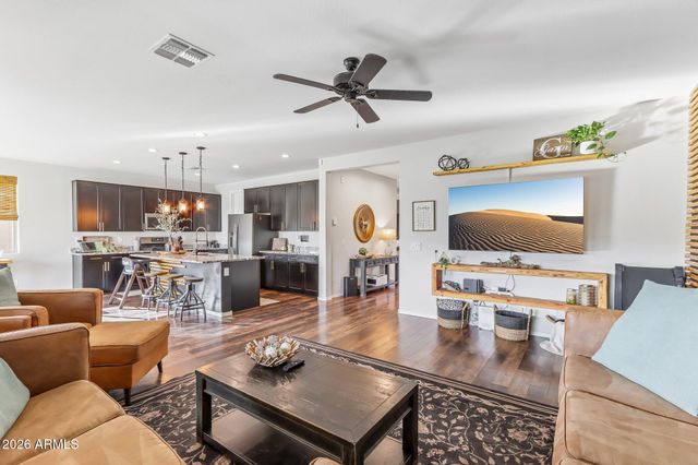 17365 W HEDGEHOG Place, Surprise, AZ 85387
