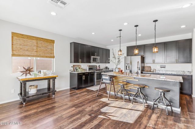 17365 W HEDGEHOG Place, Surprise, AZ 85387