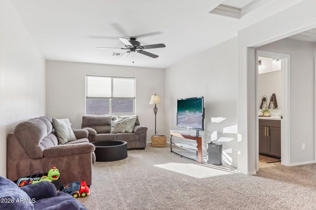 17365 W HEDGEHOG Place, Surprise, AZ 85387