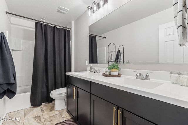 17365 W HEDGEHOG Place, Surprise, AZ 85387