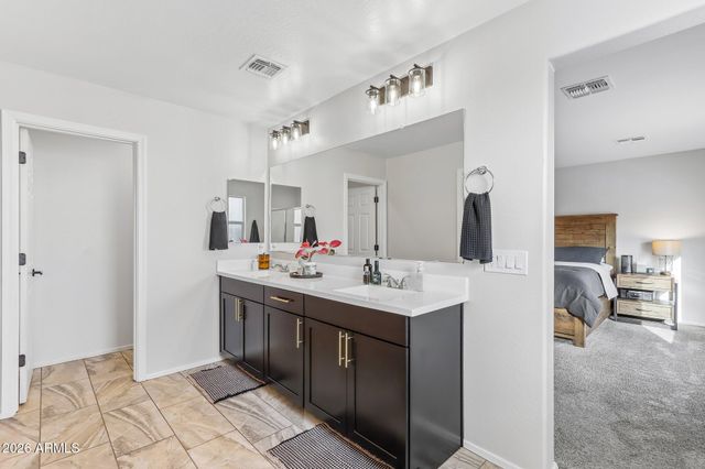 17365 W HEDGEHOG Place, Surprise, AZ 85387