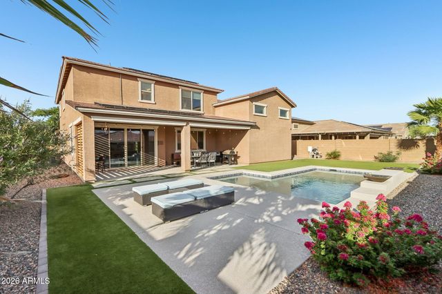 17365 W HEDGEHOG Place, Surprise, AZ 85387