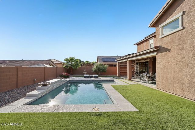 17365 W HEDGEHOG Place, Surprise, AZ 85387