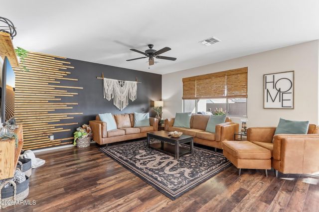17365 W HEDGEHOG Place, Surprise, AZ 85387