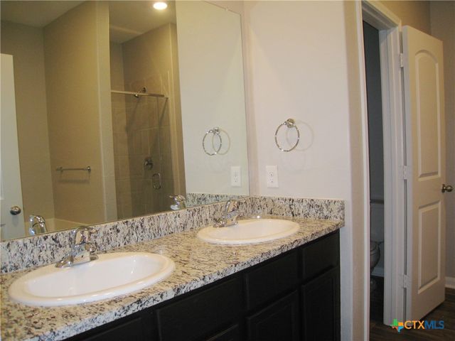 961 Shady Brk, New Braunfels, TX 78132