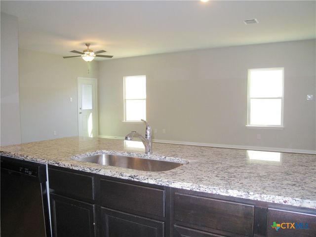 961 Shady Brk, New Braunfels, TX 78132