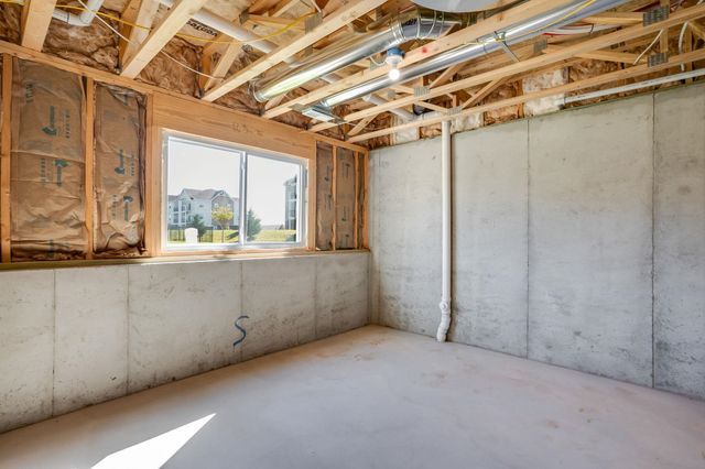 10757 W Sondra Ct, Maize, KS 67101