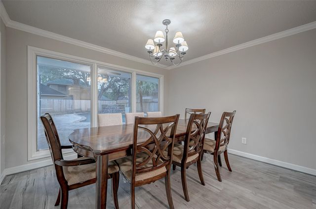 919 Mockingbird Way, Sugar Land, TX 77478