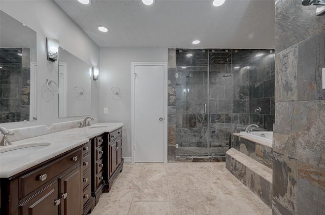 919 Mockingbird Way, Sugar Land, TX 77478