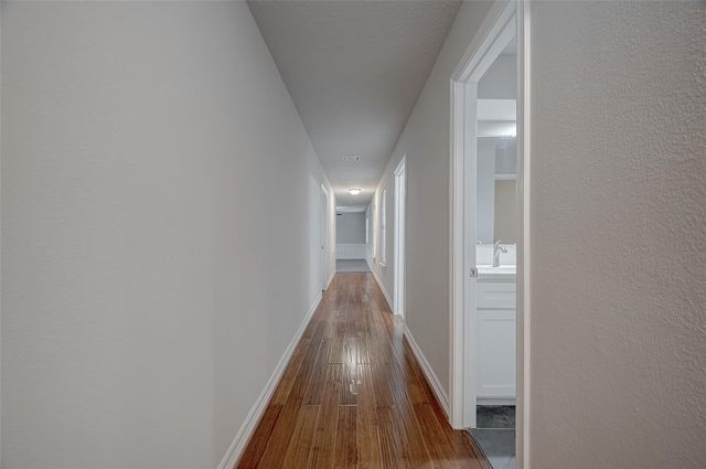 919 Mockingbird Way, Sugar Land, TX 77478