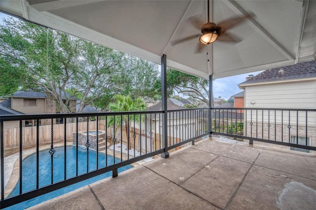919 Mockingbird Way, Sugar Land, TX 77478
