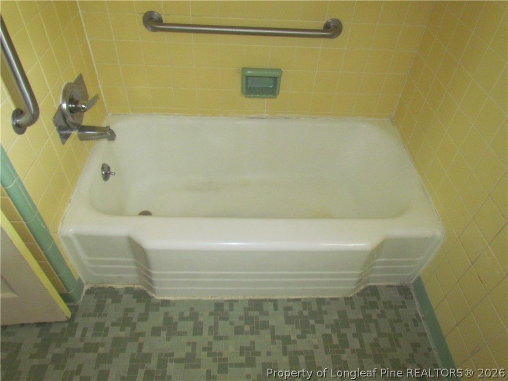 1010 Sandalwood Drive, Fayetteville, NC 28304 — photo 18