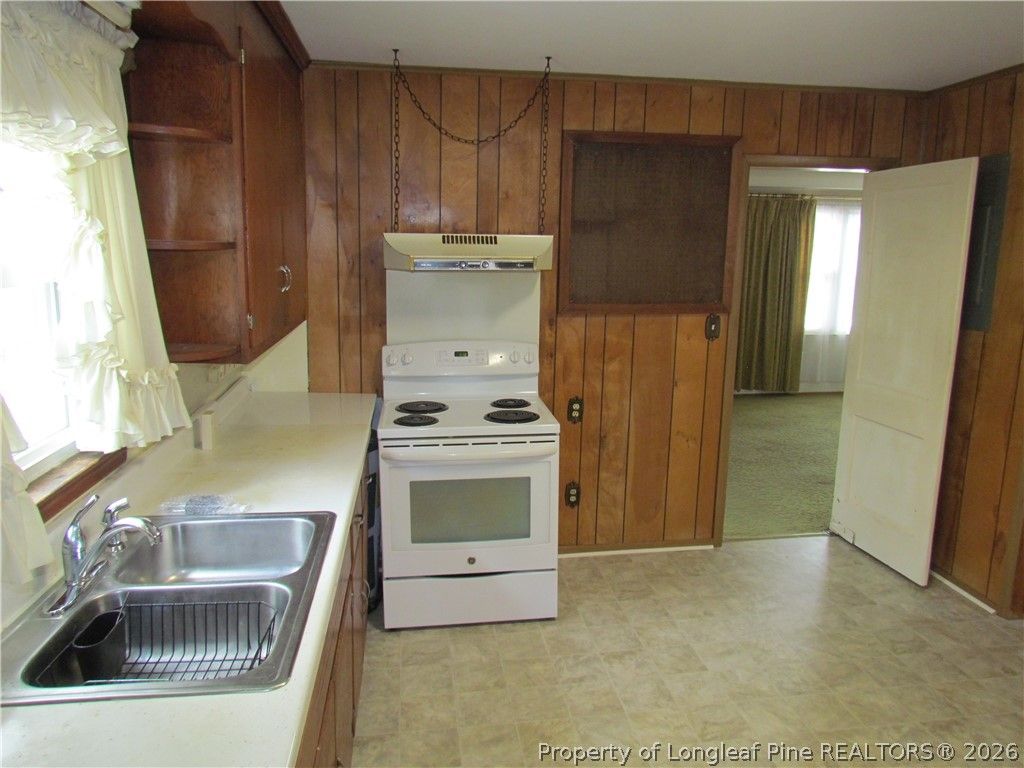 1010 Sandalwood Drive, Fayetteville, NC 28304 — photo 6