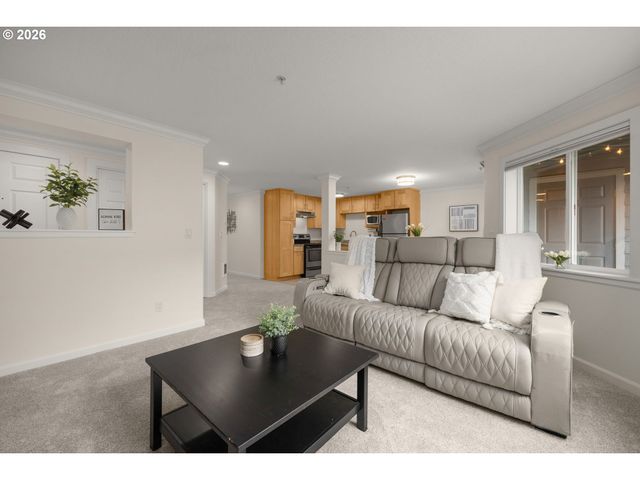 7931 Sw 40TH Ave I, Portland, OR 97219