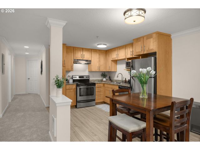 7931 Sw 40TH Ave I, Portland, OR 97219