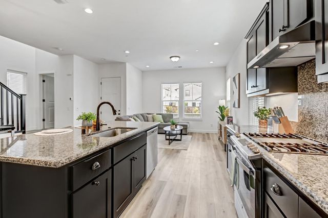 2352 Bronze Star Way, Sacramento, CA 95818