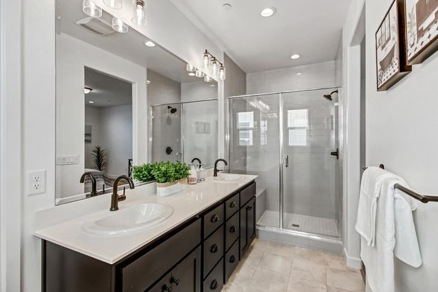 2352 Bronze Star Way, Sacramento, CA 95818