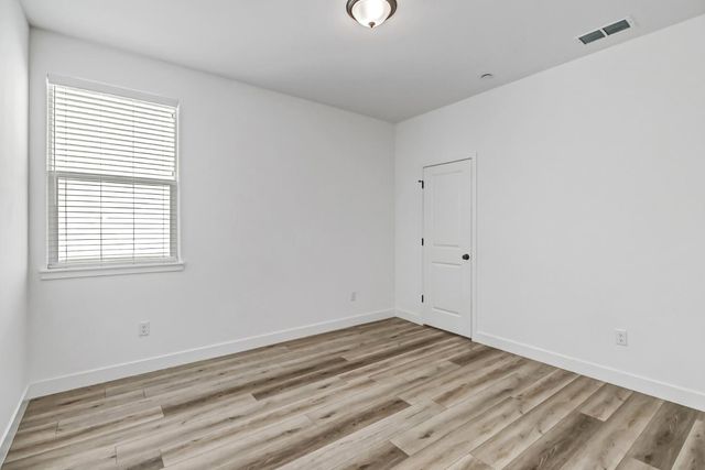 2352 Bronze Star Way, Sacramento, CA 95818