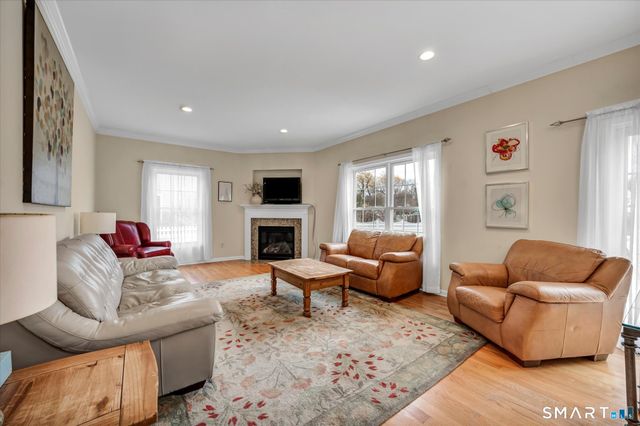 2 Twin Pines Drive, Wallingford, CT 06492