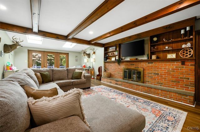 213 Gilbert Road, New Hartford, NY 13413