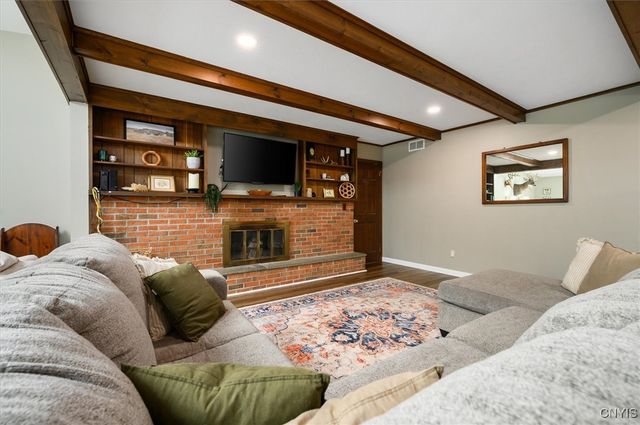 213 Gilbert Road, New Hartford, NY 13413