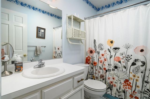 213 Gilbert Road, New Hartford, NY 13413