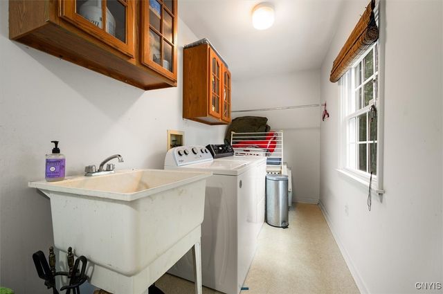 213 Gilbert Road, New Hartford, NY 13413