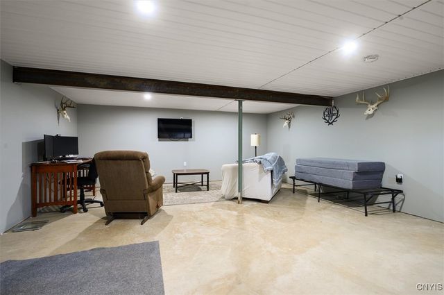 213 Gilbert Road, New Hartford, NY 13413