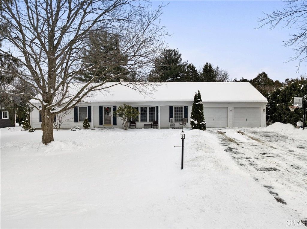 213 Gilbert Road, New Hartford, NY 13413