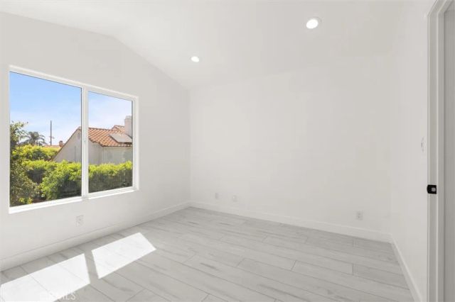 7422 Kyle Court, West Hills, CA 91307