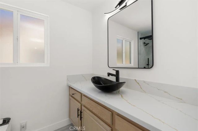 7422 Kyle Court, West Hills, CA 91307