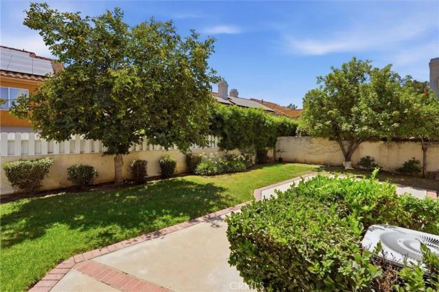 7422 Kyle Court, West Hills, CA 91307