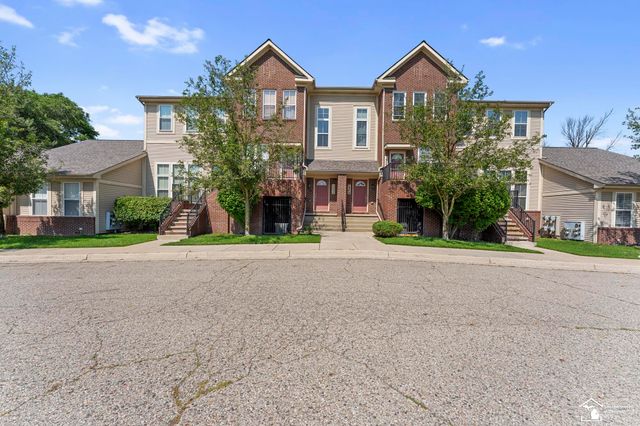 1346 Hillcrest Drive, Waterford Twp, MI 48327