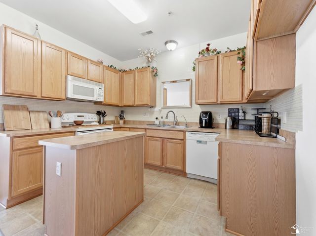 1346 Hillcrest Drive, Waterford Twp, MI 48327