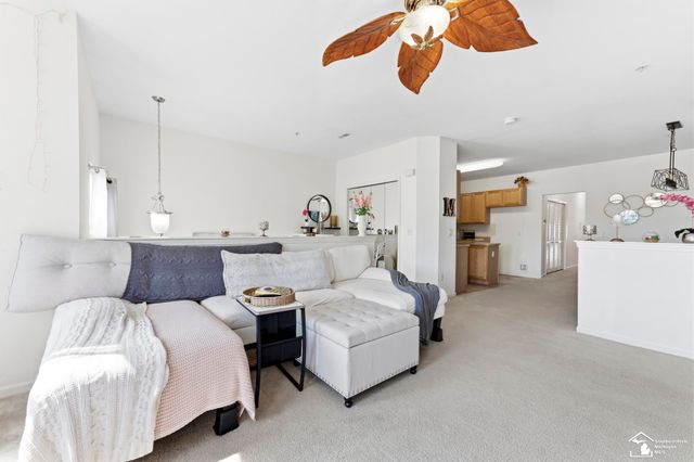1346 Hillcrest Drive, Waterford Twp, MI 48327