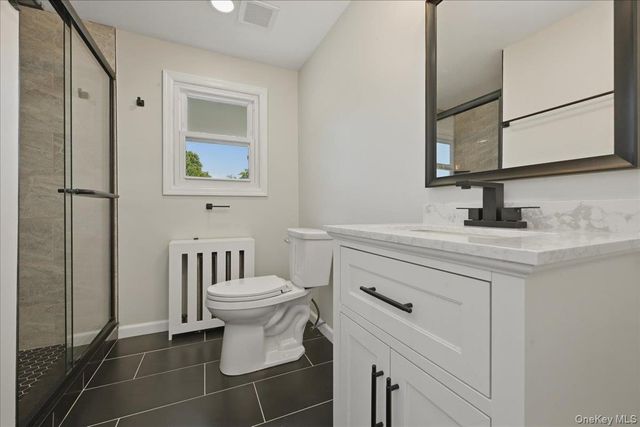 20 Wyona Avenue, Lindenhurst, NY 11757
