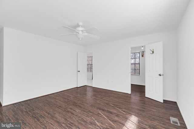 7651 SOUTHERN OAK DR, Springfield, VA 22153